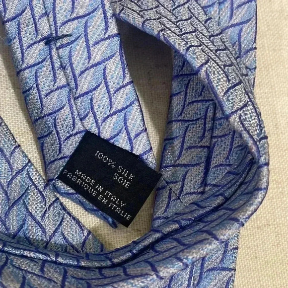 MISSONI Tie 100% Silk Necktie ITALY Designer STRIPED Soft Blue and White - Picture 3 of 6